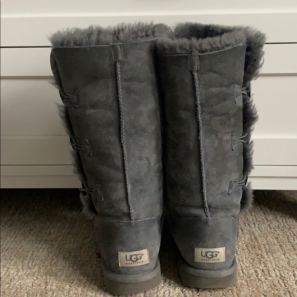 Tall Bailey Button Grey Uggs - Picture 2 of 6